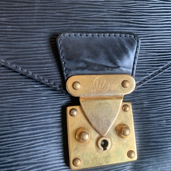 Louis Vuitton Epi Leather Bag - Picture 6 of 8